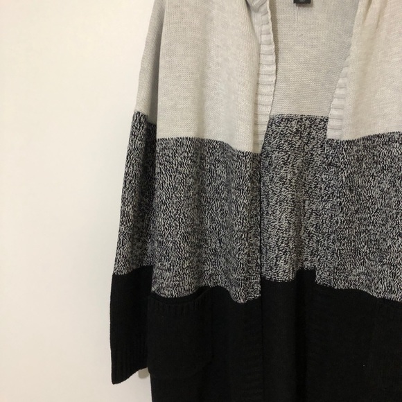 NWT Tahari Chunky Knit Cardigan Hooded M - Picture 5 of 11